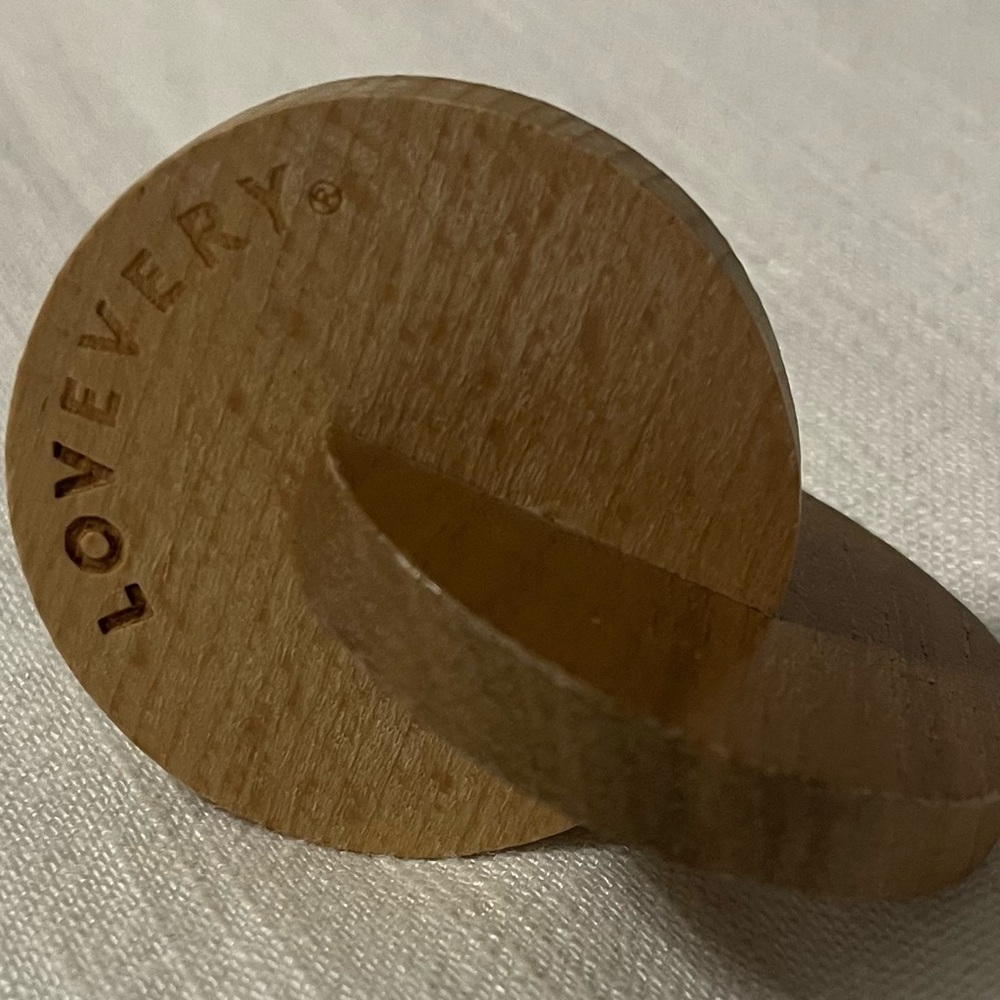 Lovevery Hand to Hand Disc